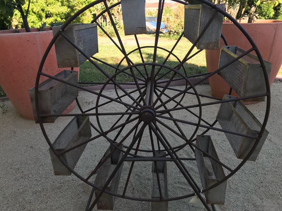 Large Metal Carousel Planter [Photo 16]