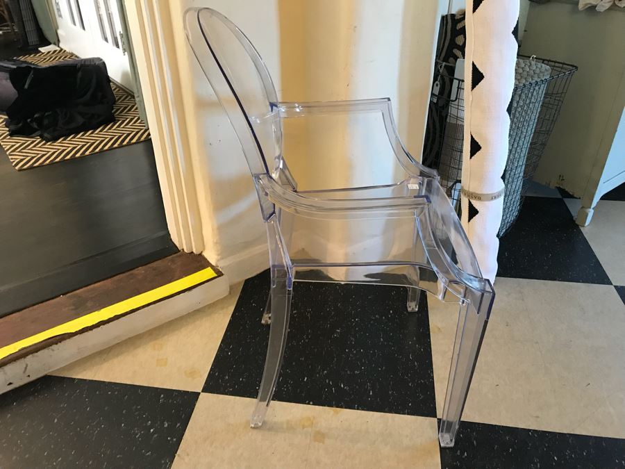 Lucite Acrylic Invisible Armchair [Photo 4]