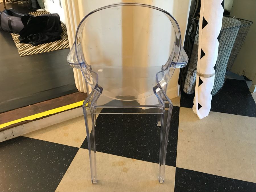 Lucite Acrylic Invisible Armchair [Photo 5]