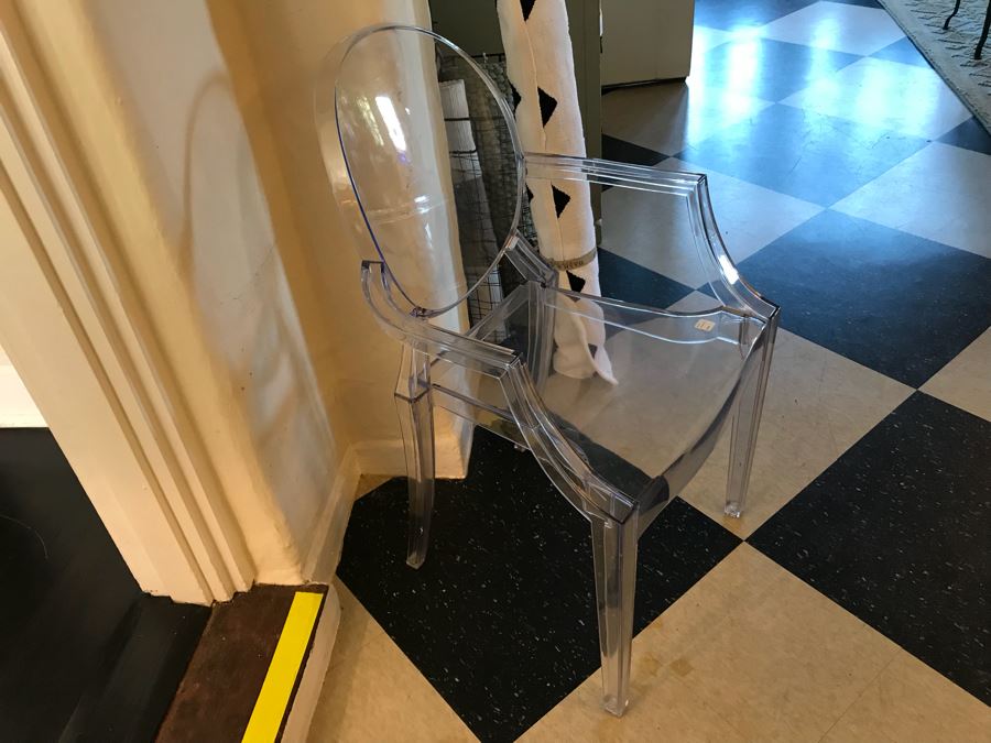 Lucite Acrylic Invisible Armchair [Photo 3]