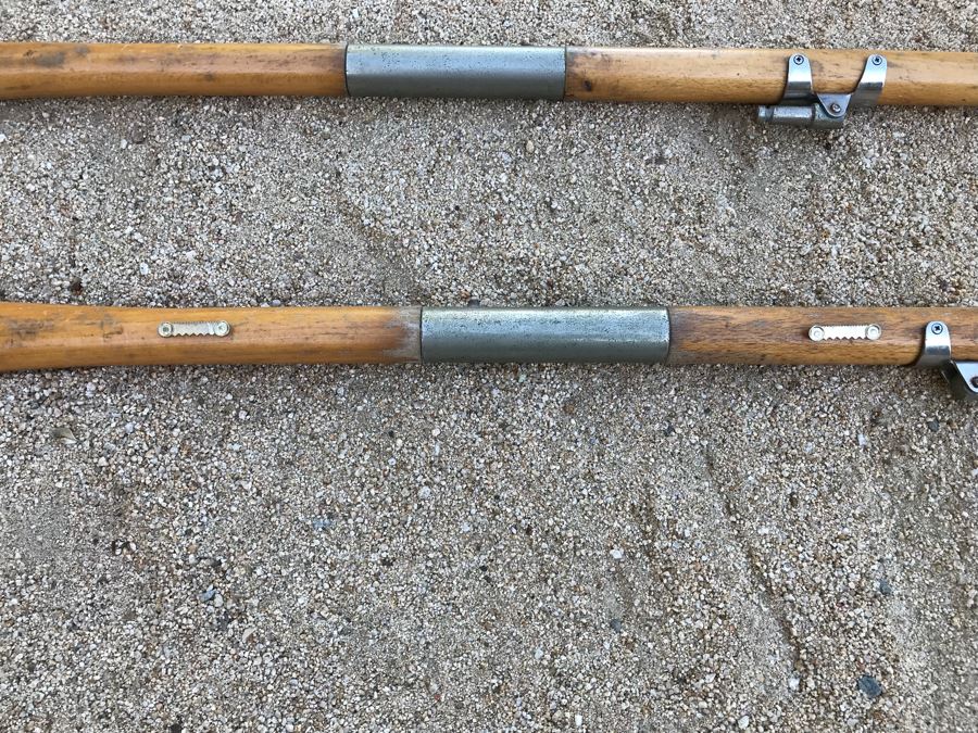 Pair Of Wall Mountable Vintage Rowboat Oars [Photo 6]