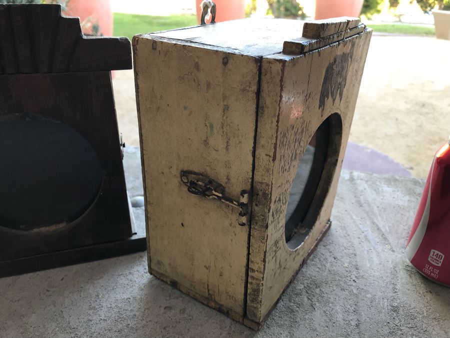 Pair Of Vintage Wooden Wall Mounted Display Boxes [Photo 10]