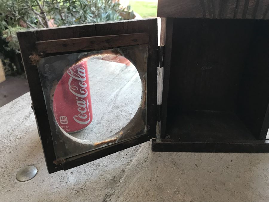 Pair Of Vintage Wooden Wall Mounted Display Boxes [Photo 17]