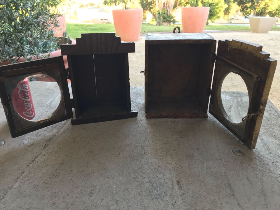 Pair Of Vintage Wooden Wall Mounted Display Boxes [Photo 13]