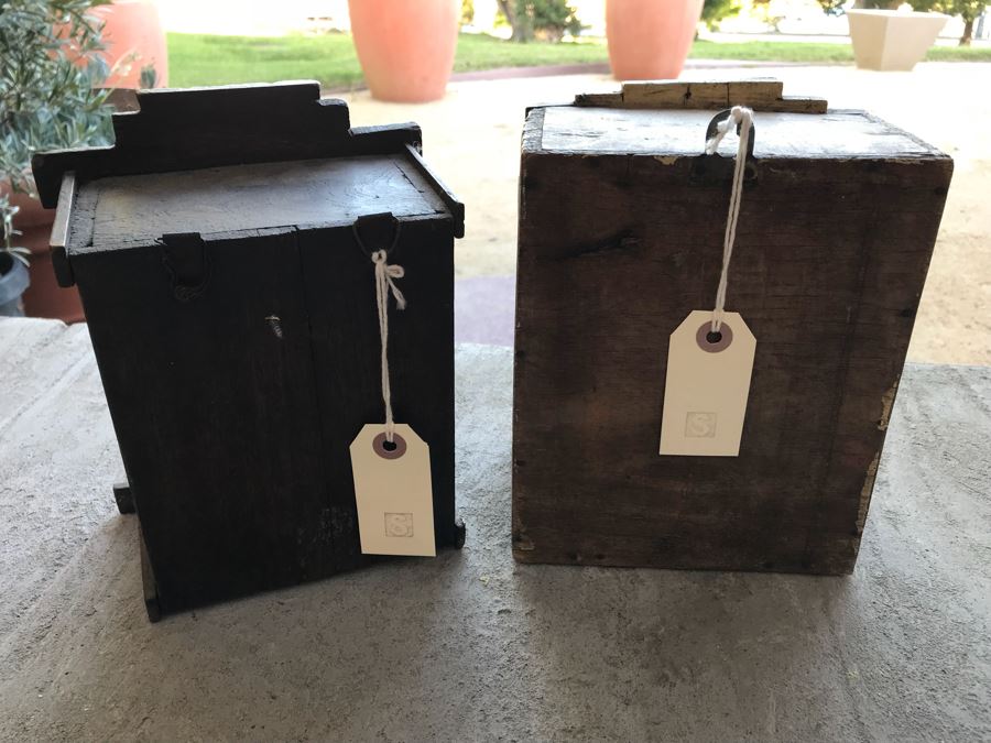 Pair Of Vintage Wooden Wall Mounted Display Boxes [Photo 18]