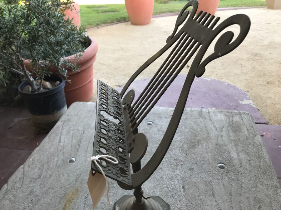 Vintage Brass Lyre Music Display Stand [Photo 13]