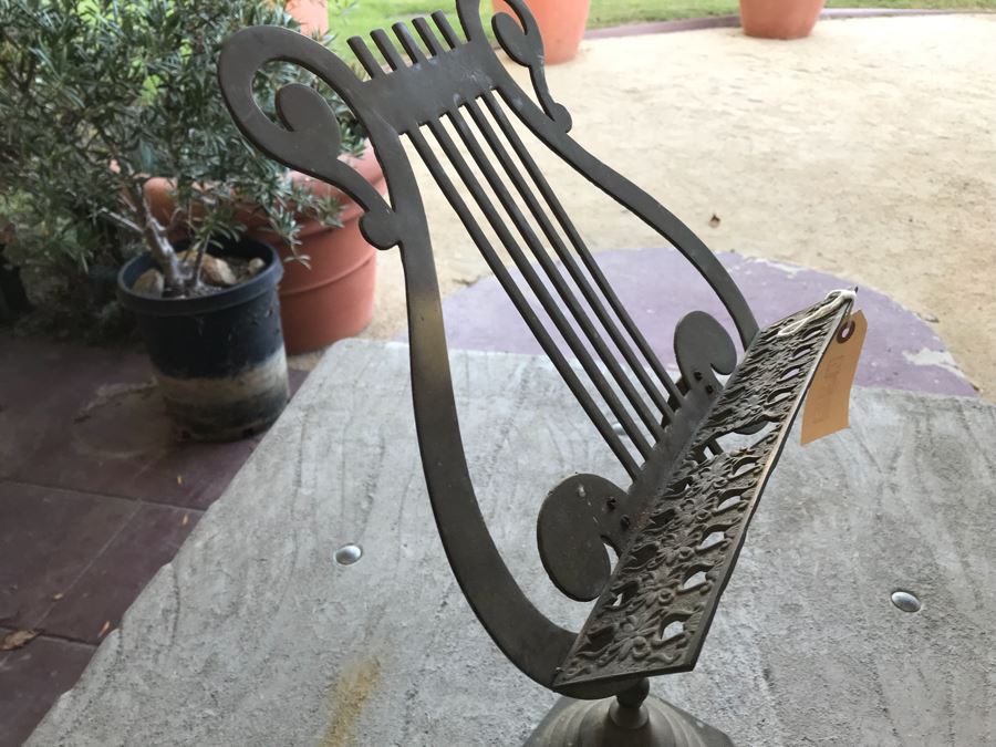 Vintage Brass Lyre Music Display Stand [Photo 3]