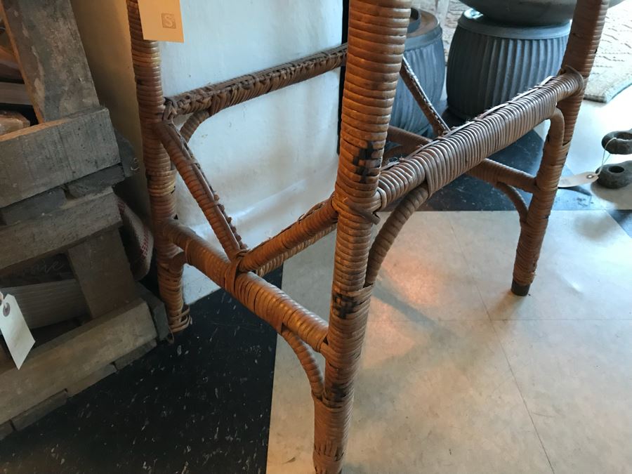 Vintage Side Table [Photo 6]