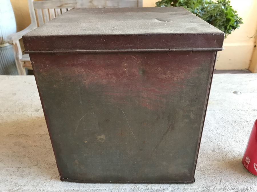 Vintage National Biscuit Company Store Display Tin Box [Photo 6]