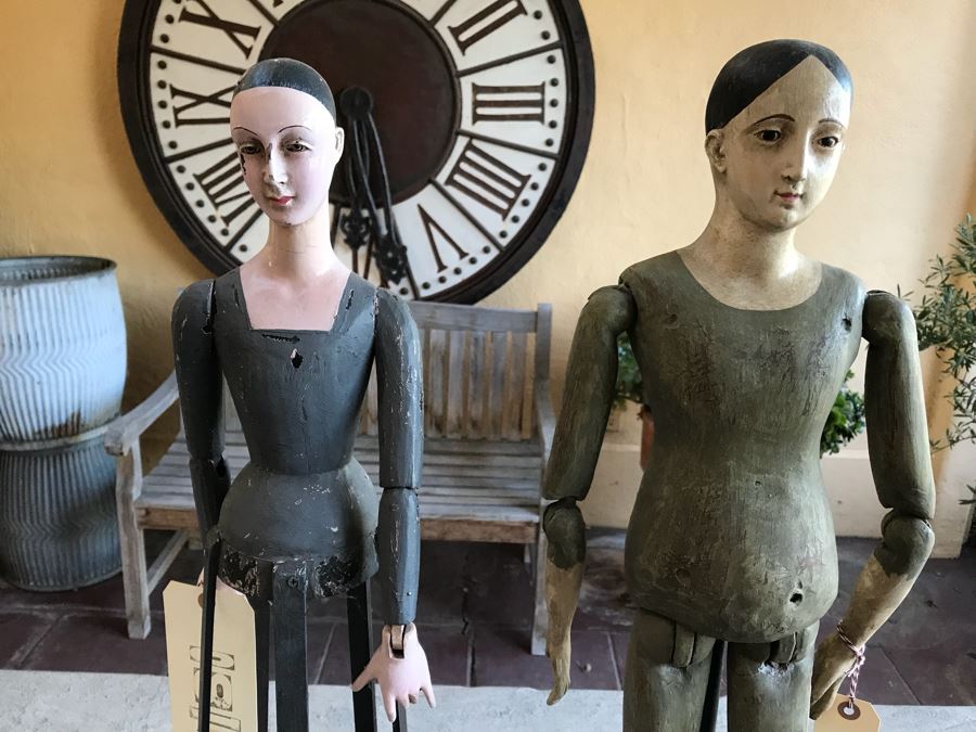 Pair Of Doll Figures On Stands [Photo 3]