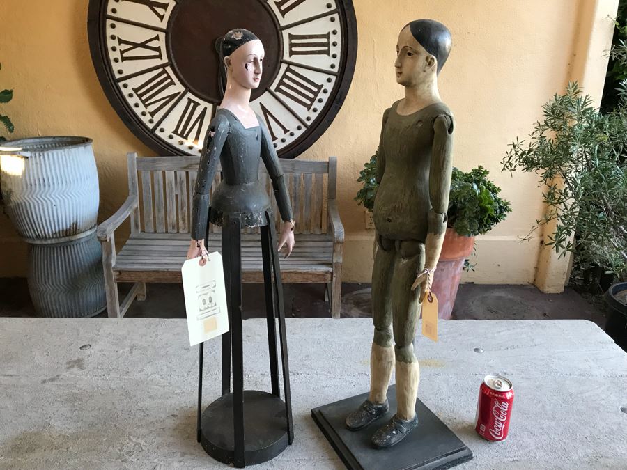 Pair Of Doll Figures On Stands [Photo 12]