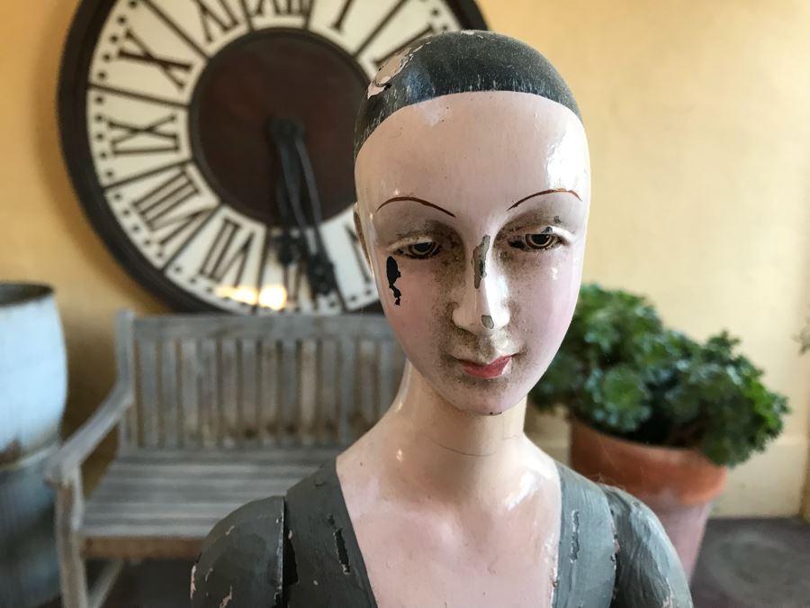 Pair Of Doll Figures On Stands [Photo 4]