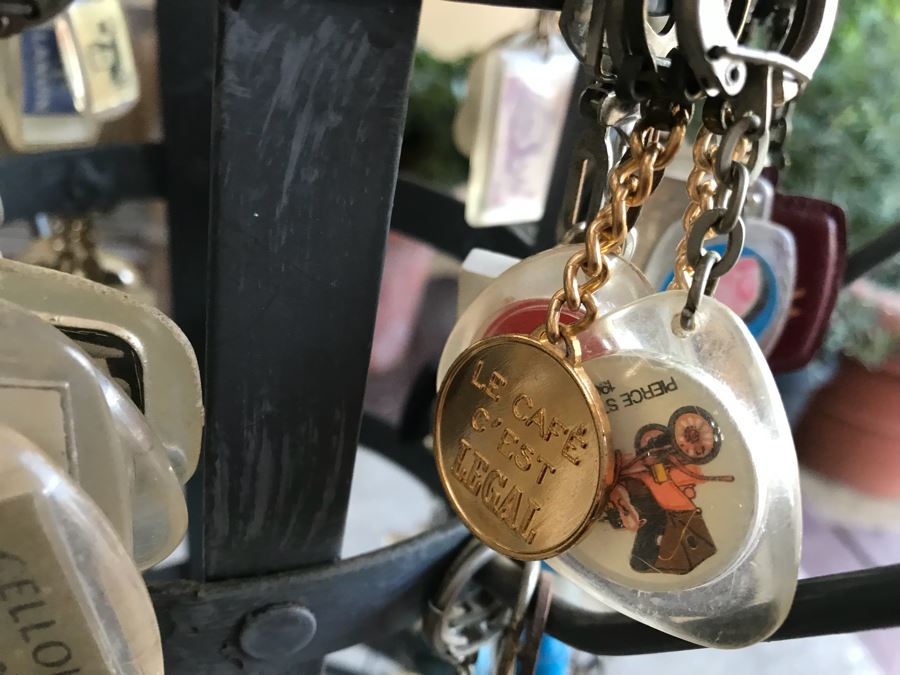 Round 6-Tier Metal Display Rack Filled With Vintage Keychains - See Photos [Photo 11]