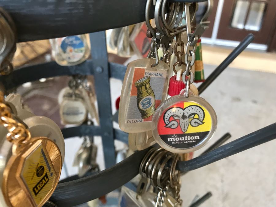 Round 6-Tier Metal Display Rack Filled With Vintage Keychains - See Photos [Photo 14]