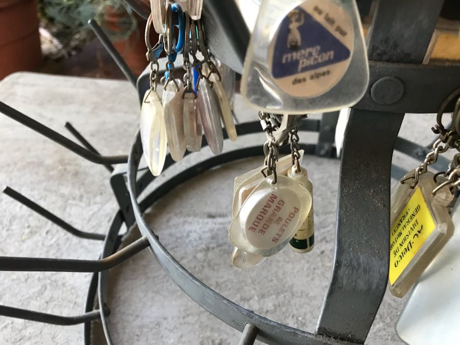 Round 6-Tier Metal Display Rack Filled With Vintage Keychains - See Photos [Photo 31]