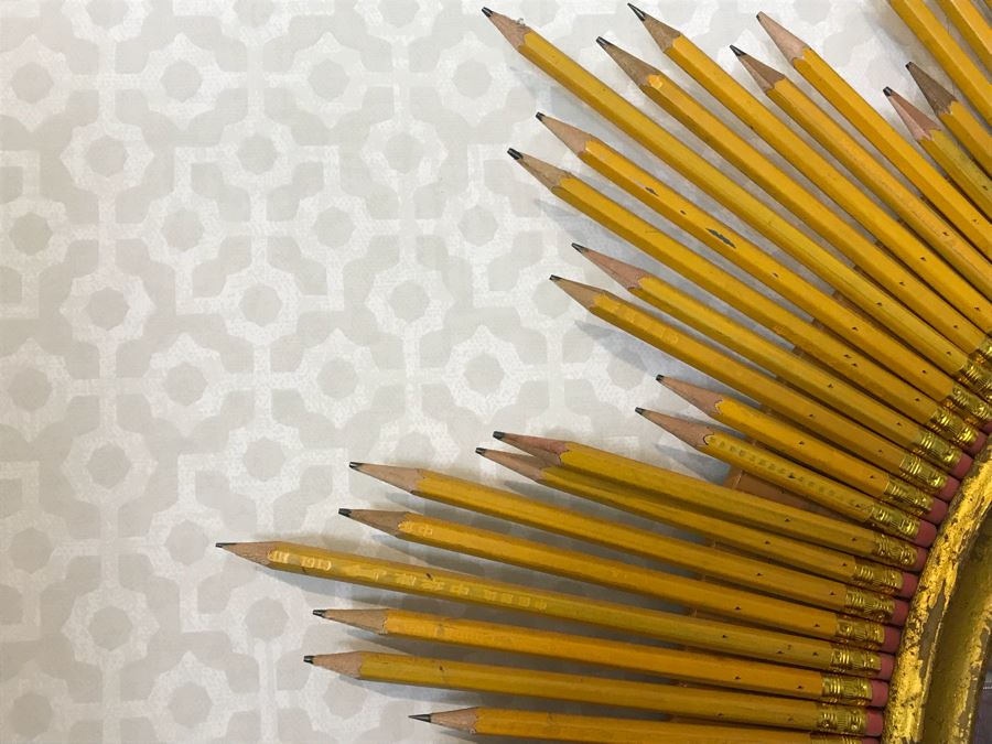 Very Cool Starburst Convex Mirror Made Of Sharpened No 2 Pencils [Photo 6]