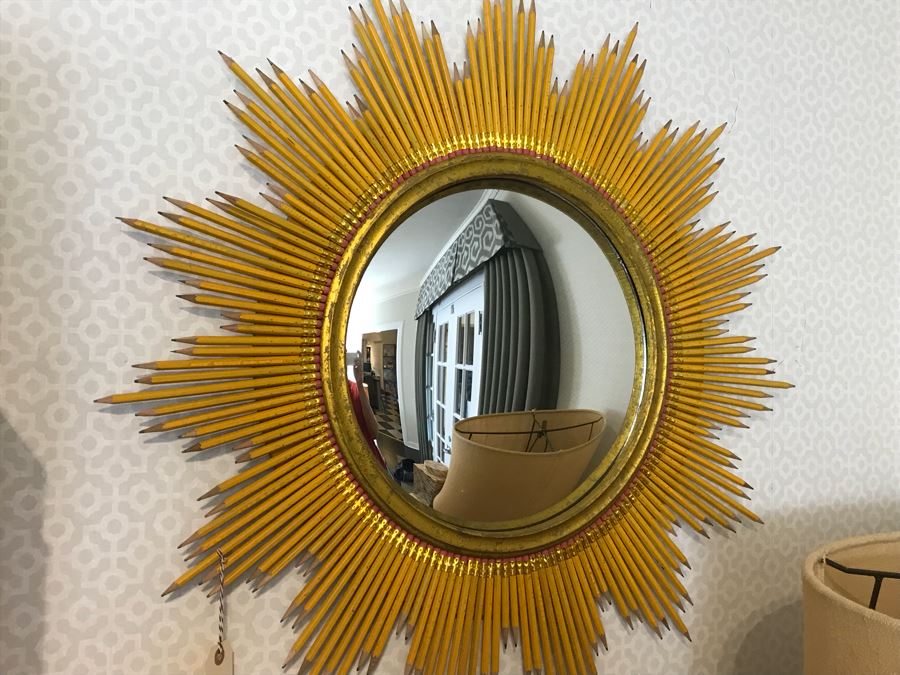 Very Cool Starburst Convex Mirror Made Of Sharpened No 2 Pencils [Photo 2]