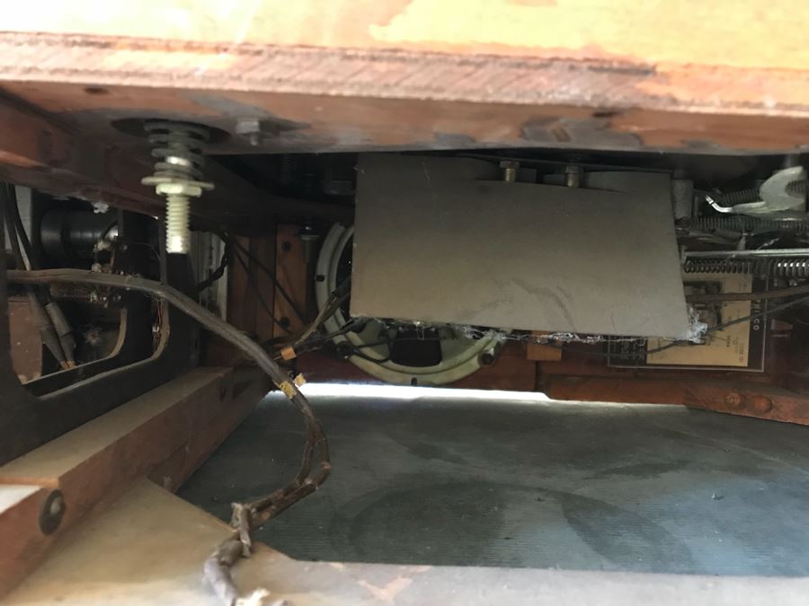 Vintage PHILCO Tube Record Player And Radio Needs Servicing [Photo 15]