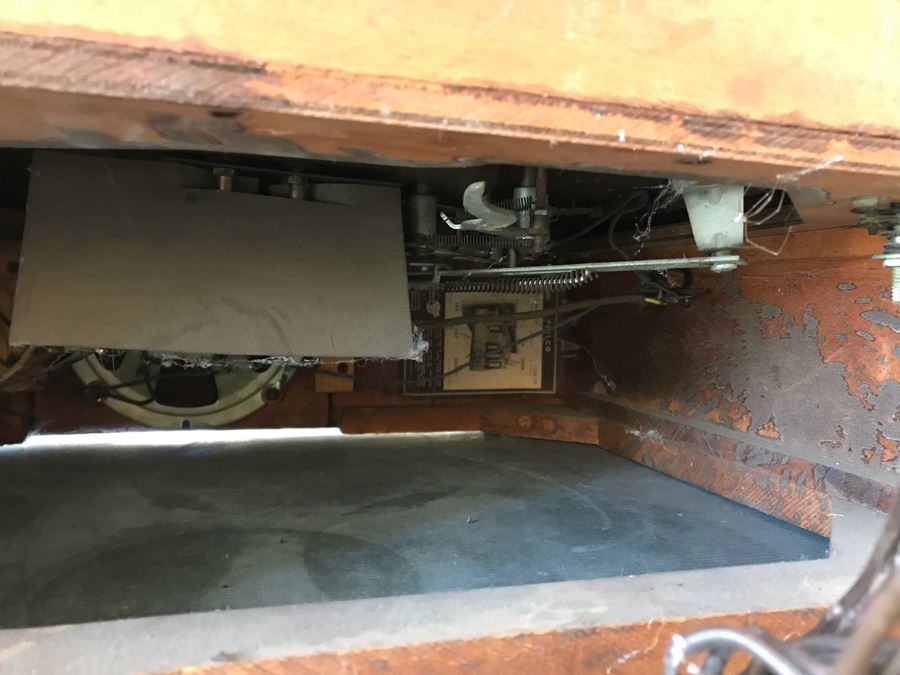 Vintage PHILCO Tube Record Player And Radio Needs Servicing [Photo 16]