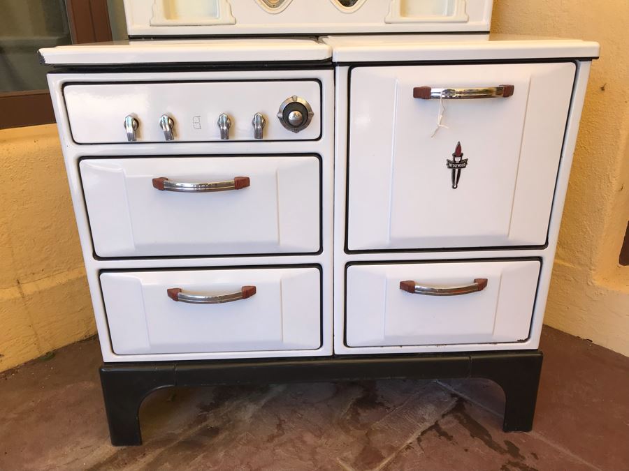 Vintage WEDGEWOOD Porcelain Stove With Light In Great Condition (Was Working - May Need Servicing) [Photo 5]