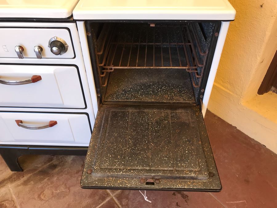 Vintage WEDGEWOOD Porcelain Stove With Light In Great Condition (Was Working - May Need Servicing) [Photo 20]