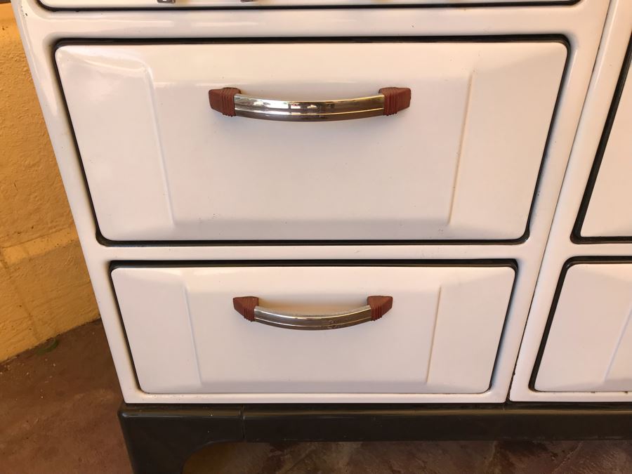 Vintage WEDGEWOOD Porcelain Stove With Light In Great Condition (Was Working - May Need Servicing) [Photo 11]