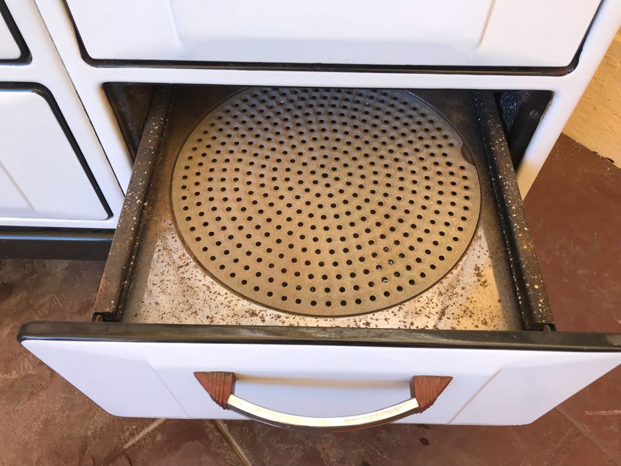 Vintage WEDGEWOOD Porcelain Stove With Light In Great Condition (Was Working - May Need Servicing) [Photo 22]