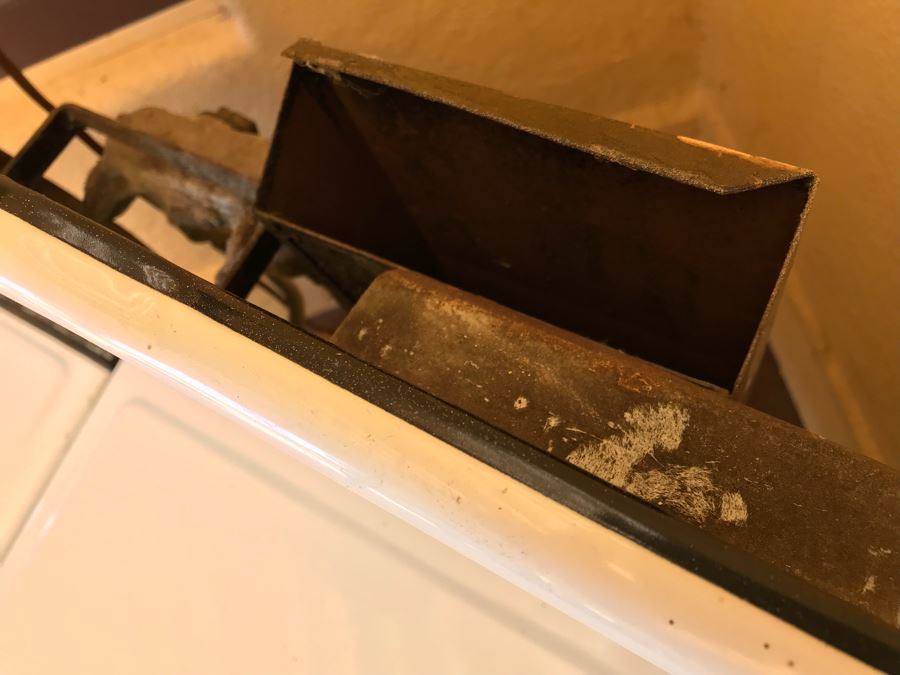 Vintage WEDGEWOOD Porcelain Stove With Light In Great Condition (Was Working - May Need Servicing) [Photo 31]