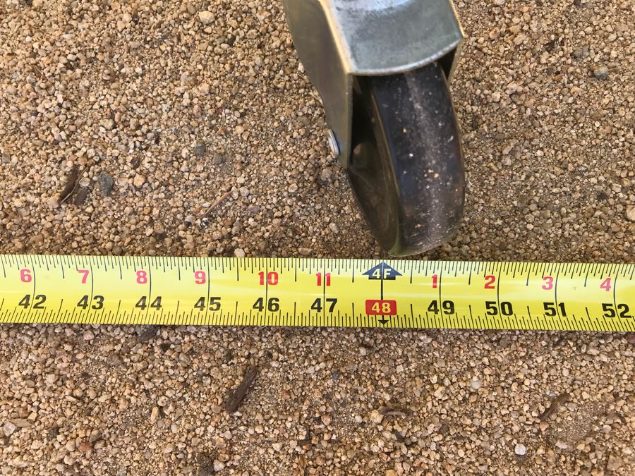 Rolling Metal 5-Shelf Rack 48' X 18' X 76' [Photo 7]