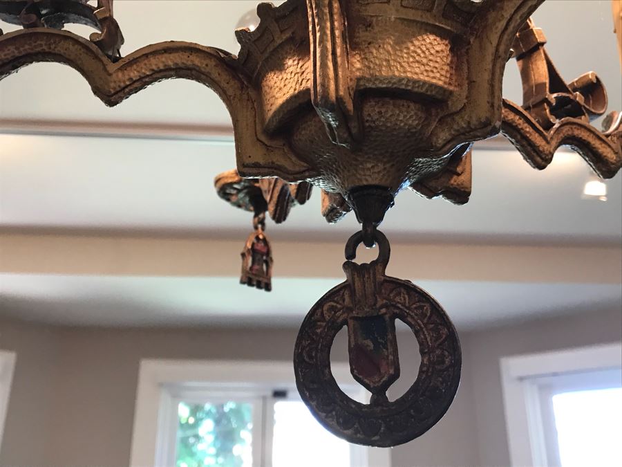 Vintage Style Metal Chandelier [Photo 9]