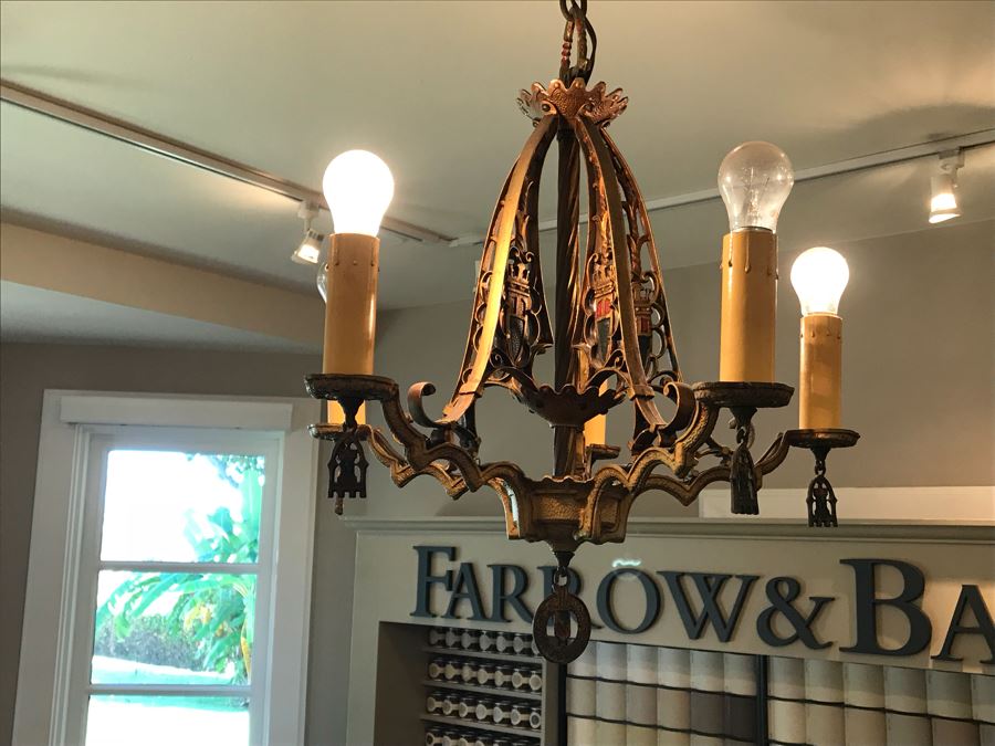 Vintage Style Metal Chandelier [Photo 2]