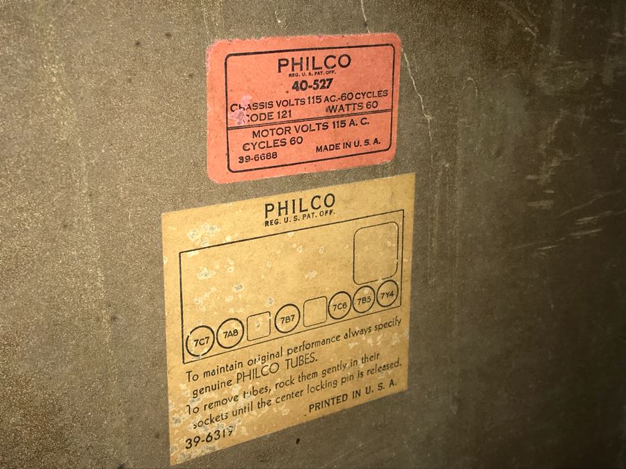 Vintage Art Deco PHILCO Upright Tube Radio With Record Player Needs Servicing 30'W X 16'D X 34'H [Photo 25]