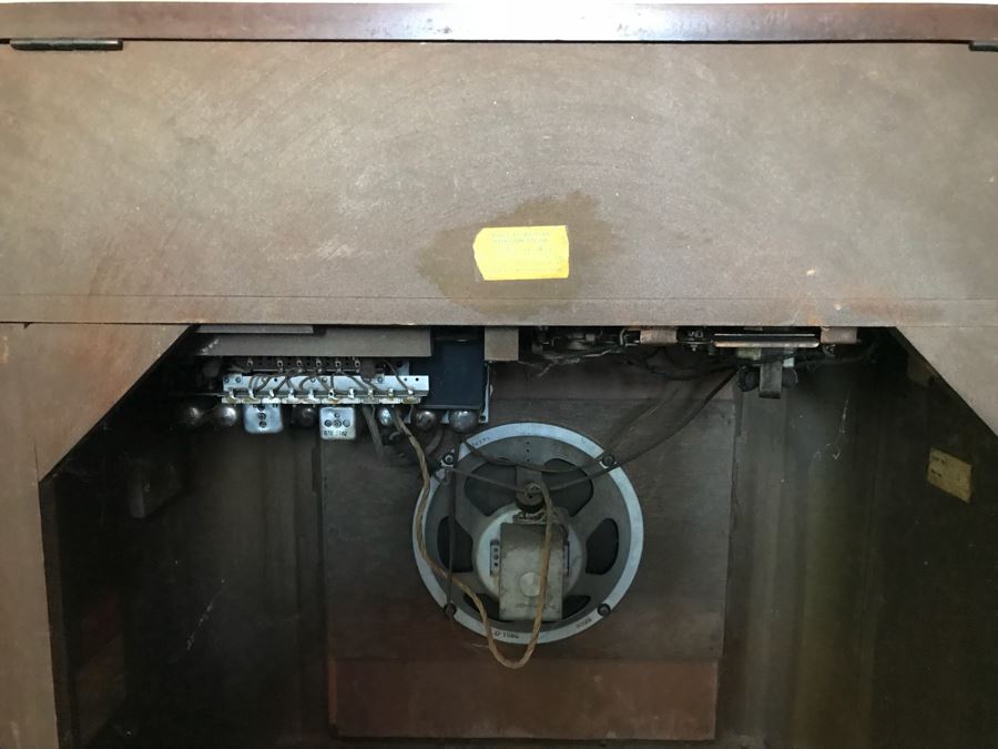 Vintage Art Deco PHILCO Upright Tube Radio With Record Player Needs Servicing 30'W X 16'D X 34'H [Photo 19]