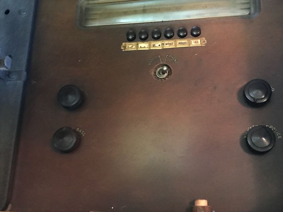 Vintage Art Deco PHILCO Upright Tube Radio With Record Player Needs Servicing 30'W X 16'D X 34'H [Photo 10]