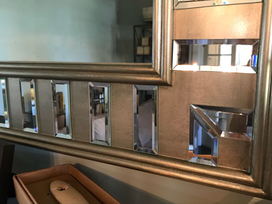 Designer Wall Mirror 36' X 48' [Photo 3]