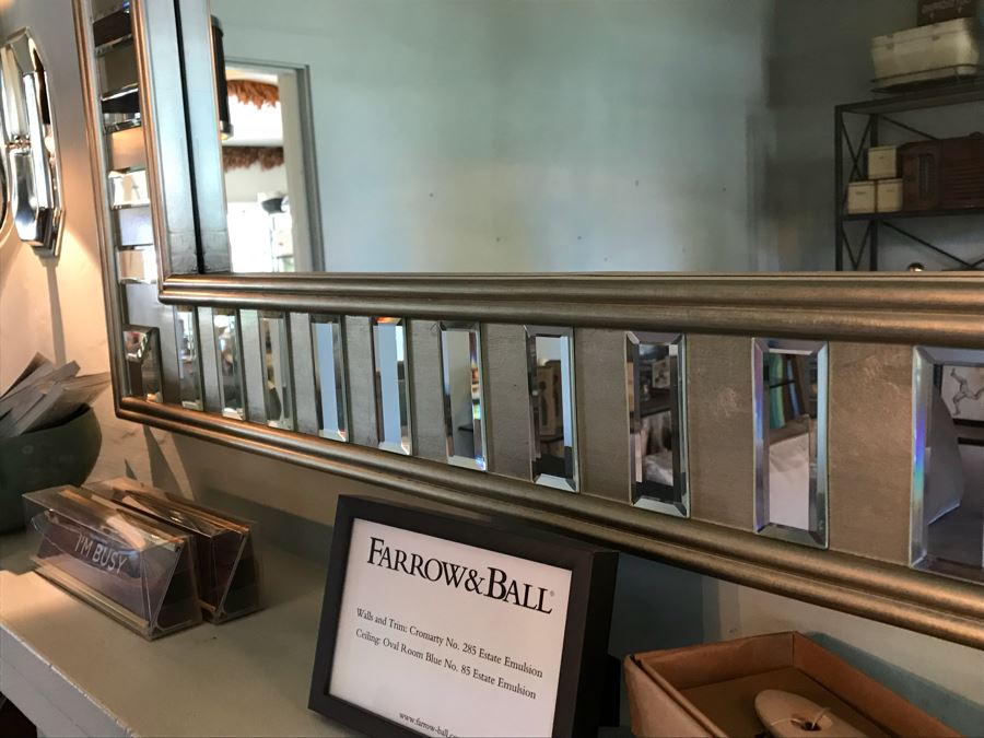 Designer Wall Mirror 36' X 48' [Photo 4]