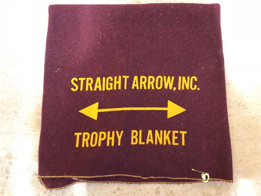 Straight Arrow, Inc Trophy Blanket