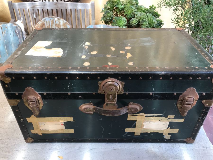 Vintage Trunk [Photo 3]