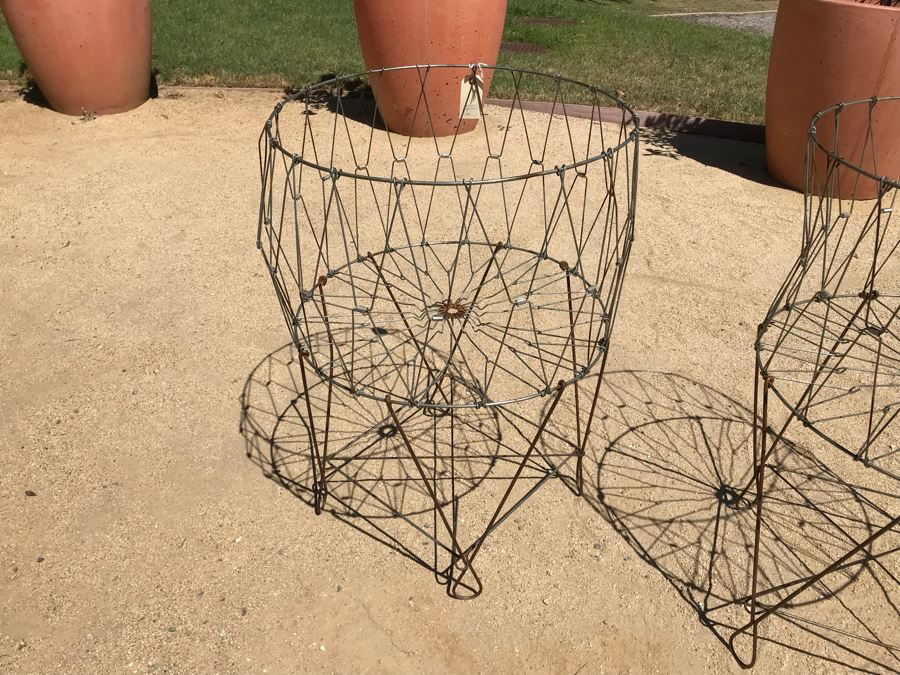 Pair Of Collapsible Wire Frame Baskets [Photo 3]