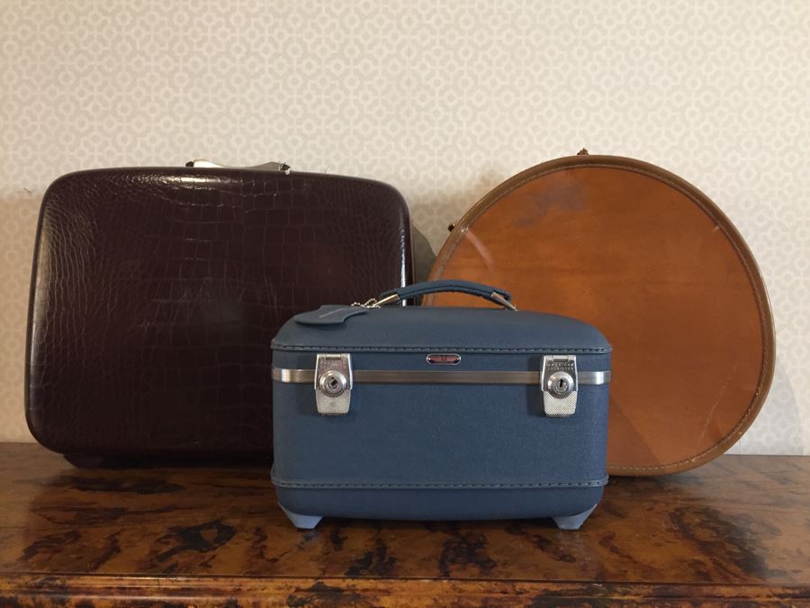 Vintage Luggage Set Of (3) [Photo 1]