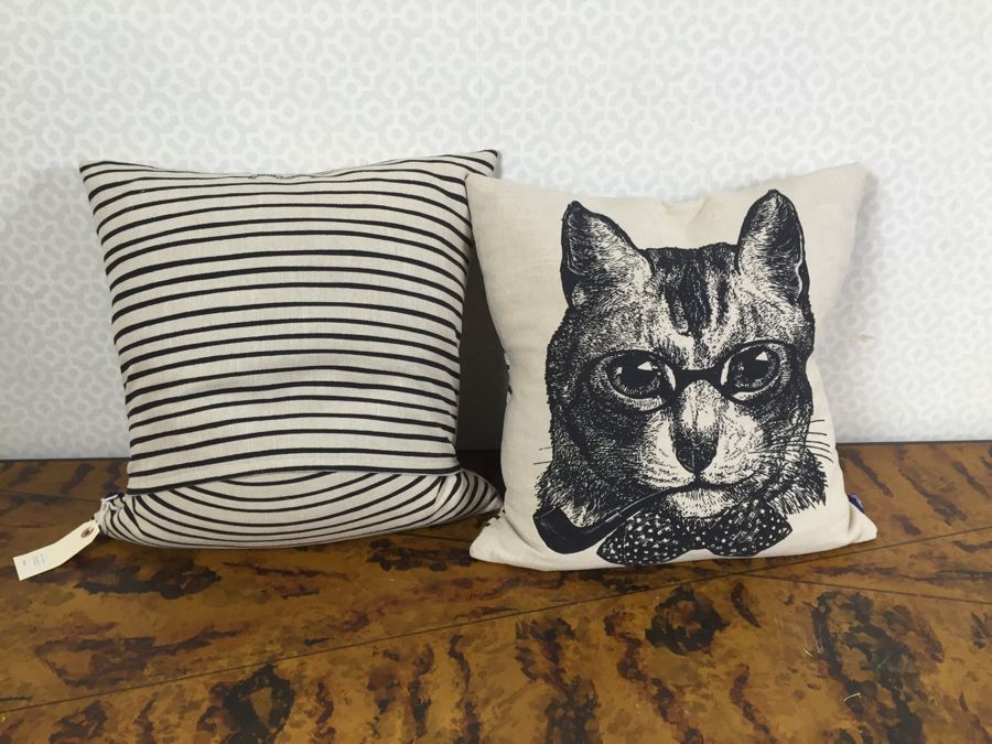 Pair Of New Chase And Wonder Cat Print Throw Pillows 17' X 17'