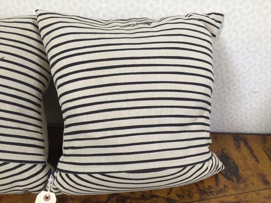 Pair Of New Chase And Wonder Cat And Dog Print Throw Pillows [Photo 5]