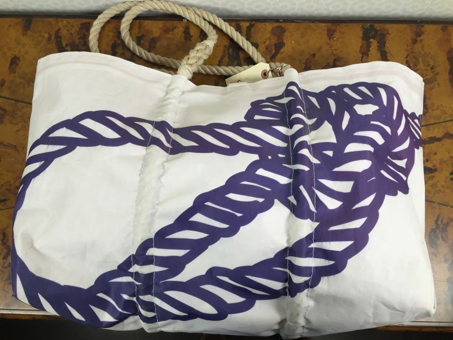 JUST ADDED - Set Of (3) NEW Tote Bags [Photo 9]