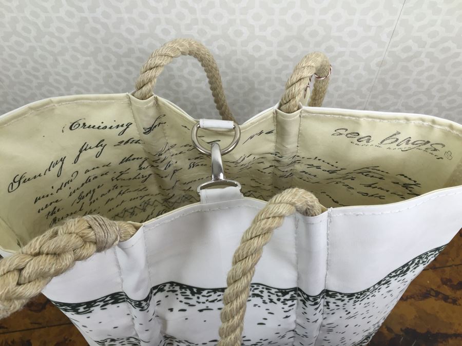 JUST ADDED - Set Of (3) NEW Tote Bags [Photo 3]