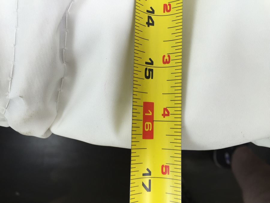 JUST ADDED - Set Of (3) NEW Tote Bags [Photo 8]