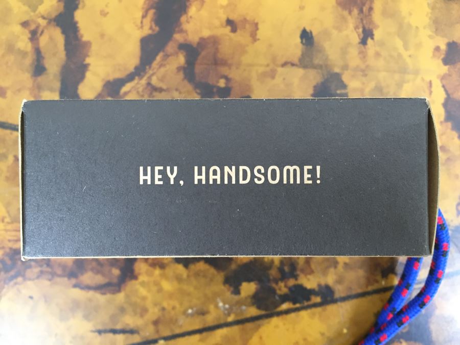 JUST ADDED - Set Of (8) NEW Two's Company Sea Salt Scent Soap On A Rope Bars [Photo 4]