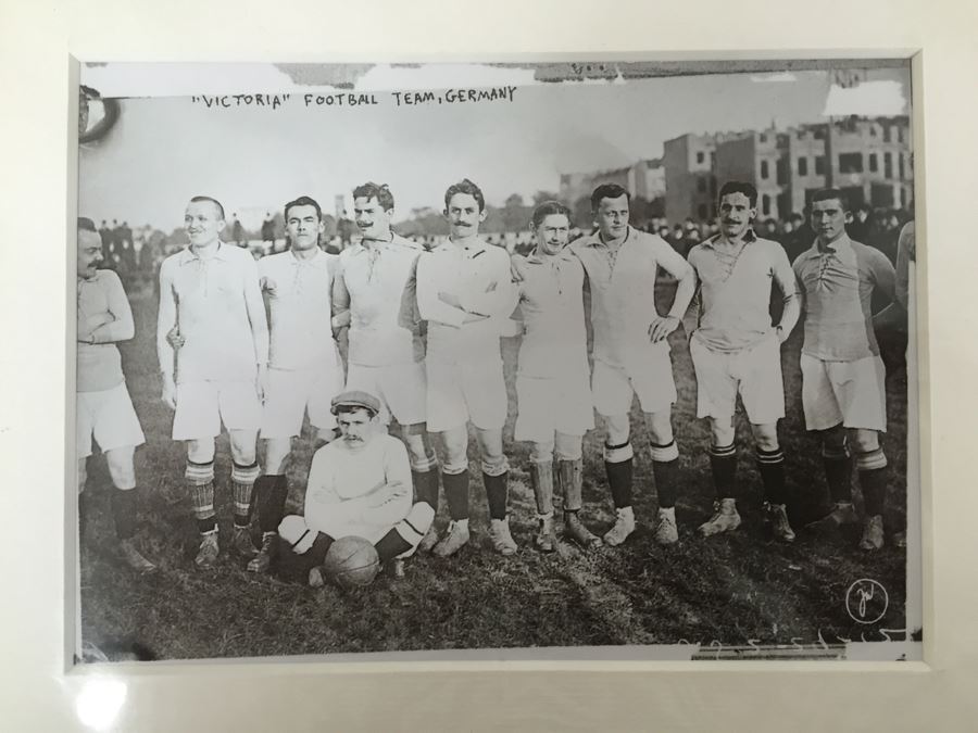 JUST ADDED - Set Of (3) Vintage B&W Photographs [Photo 6]