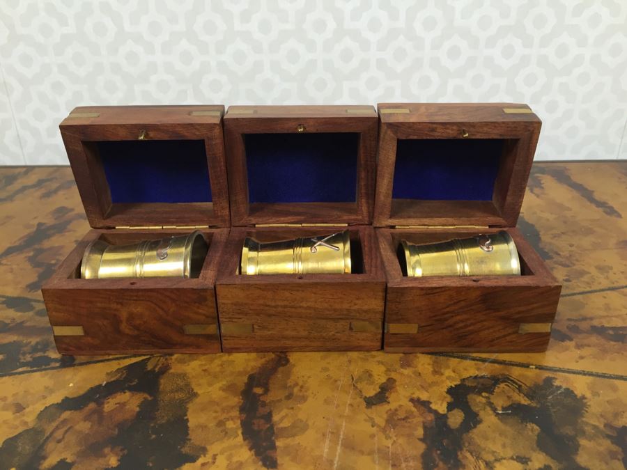 JUST ADDED - Set Of (4) New Leather Money Clip Wallets And (3) New Themed Brass Shot Glasses In Wooden Inlay Boxes [Photo 5]