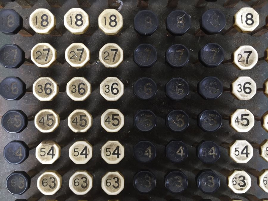 Vintage Burroughs Mechanical Adding Machine [Photo 4]