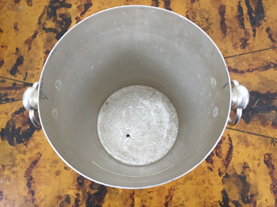 Picnic Basket Filled With New Products Including Laguiole Pocket Knife Bar Tool (Retails $65), (5) Manners For Women Books, Metal Ice Bucket And Various Linens [Photo 16]